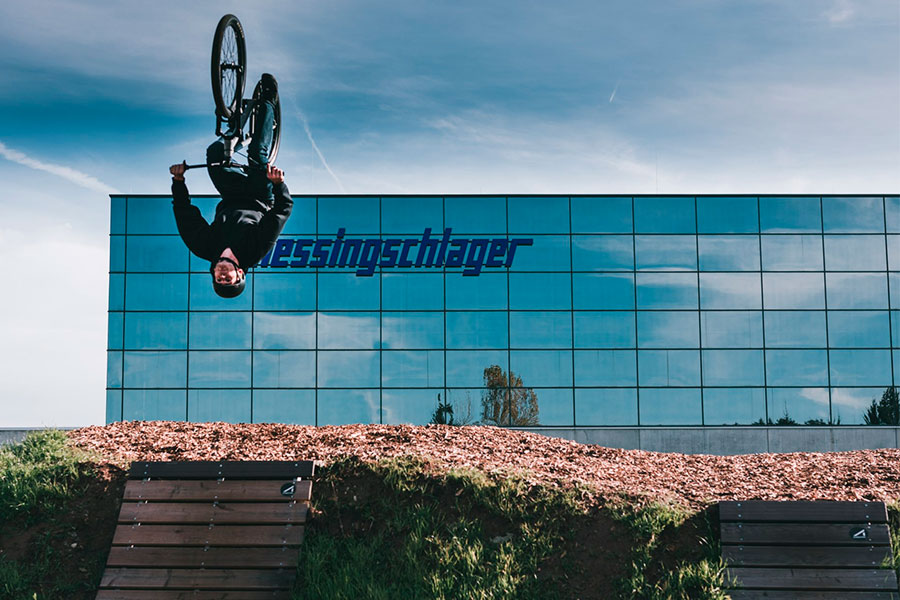 Bike-Park Backflip